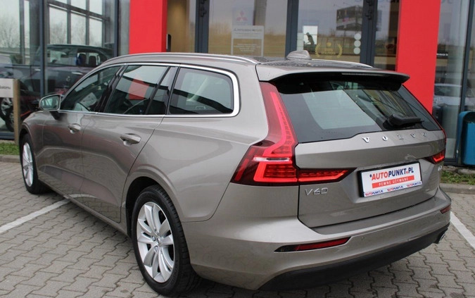 Volvo V60 cena 104900 przebieg: 120763, rok produkcji 2019 z Biała małe 781